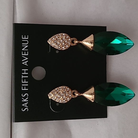 Saks Fifth Avenue Emerald Green Dangle Earrings - Prom, Homecoming, Formal - Picture 8 of 13